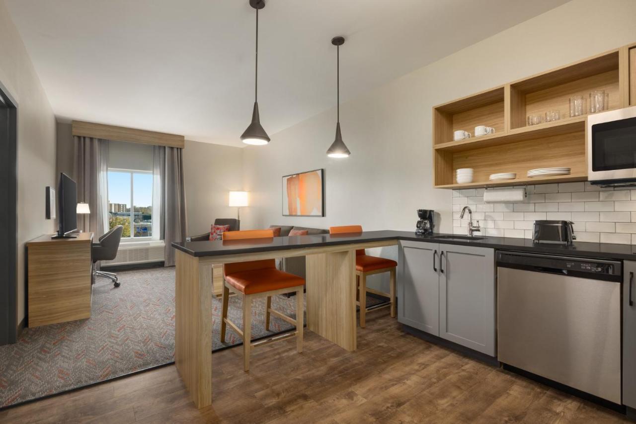 Candlewood Suites Deer Park By Ihg Bagian luar foto