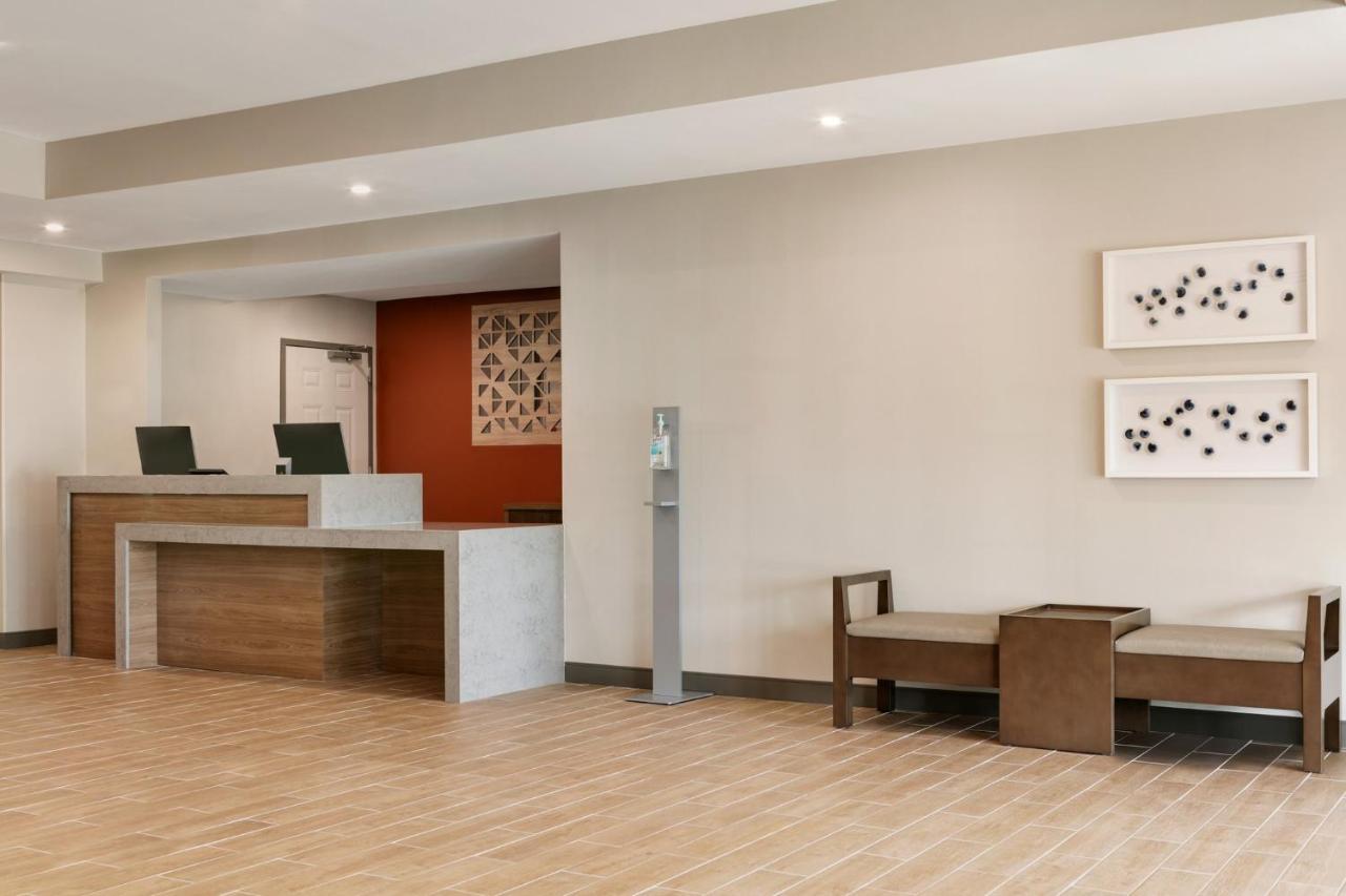 Candlewood Suites Deer Park By Ihg Bagian luar foto