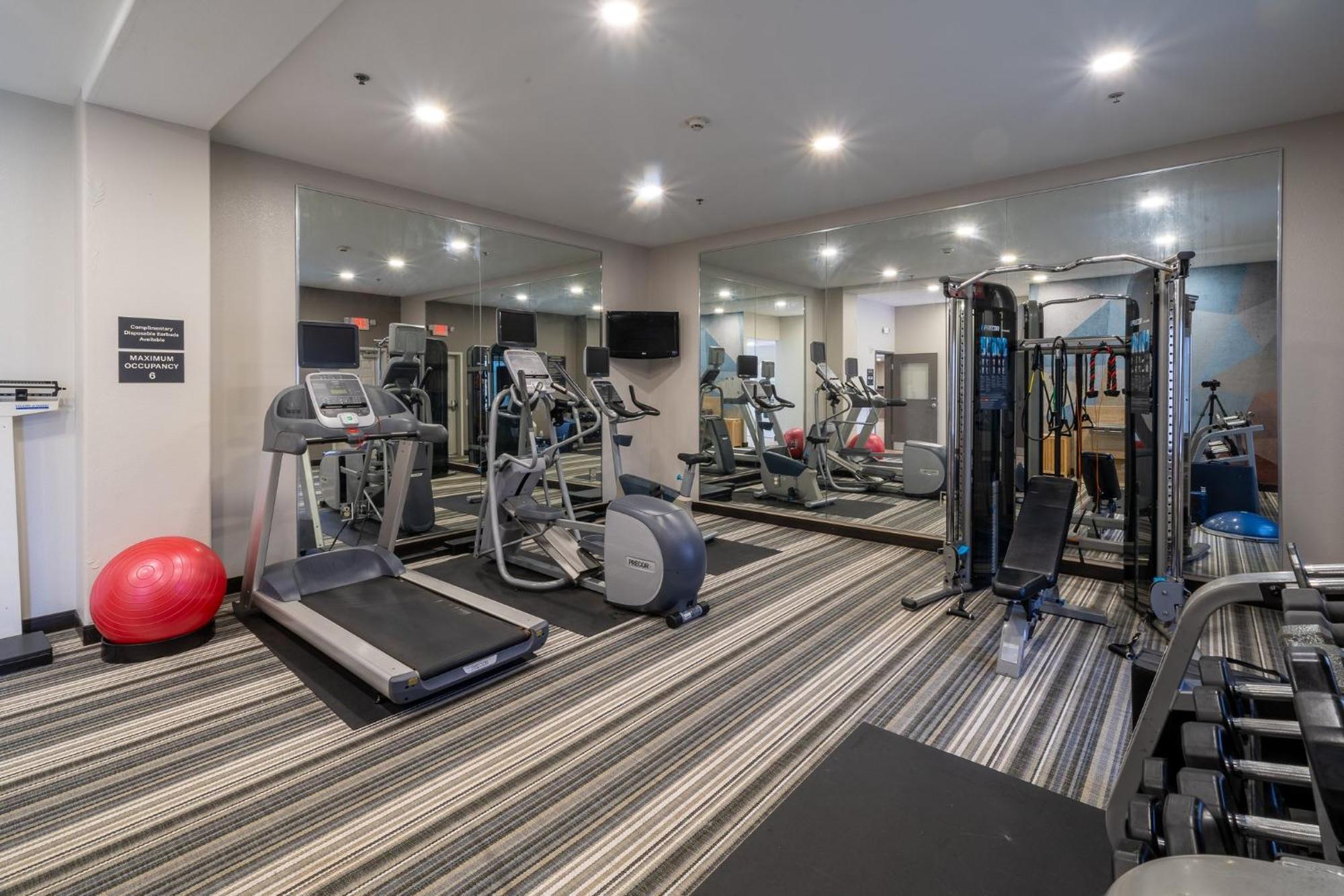 Candlewood Suites Deer Park By Ihg Bagian luar foto