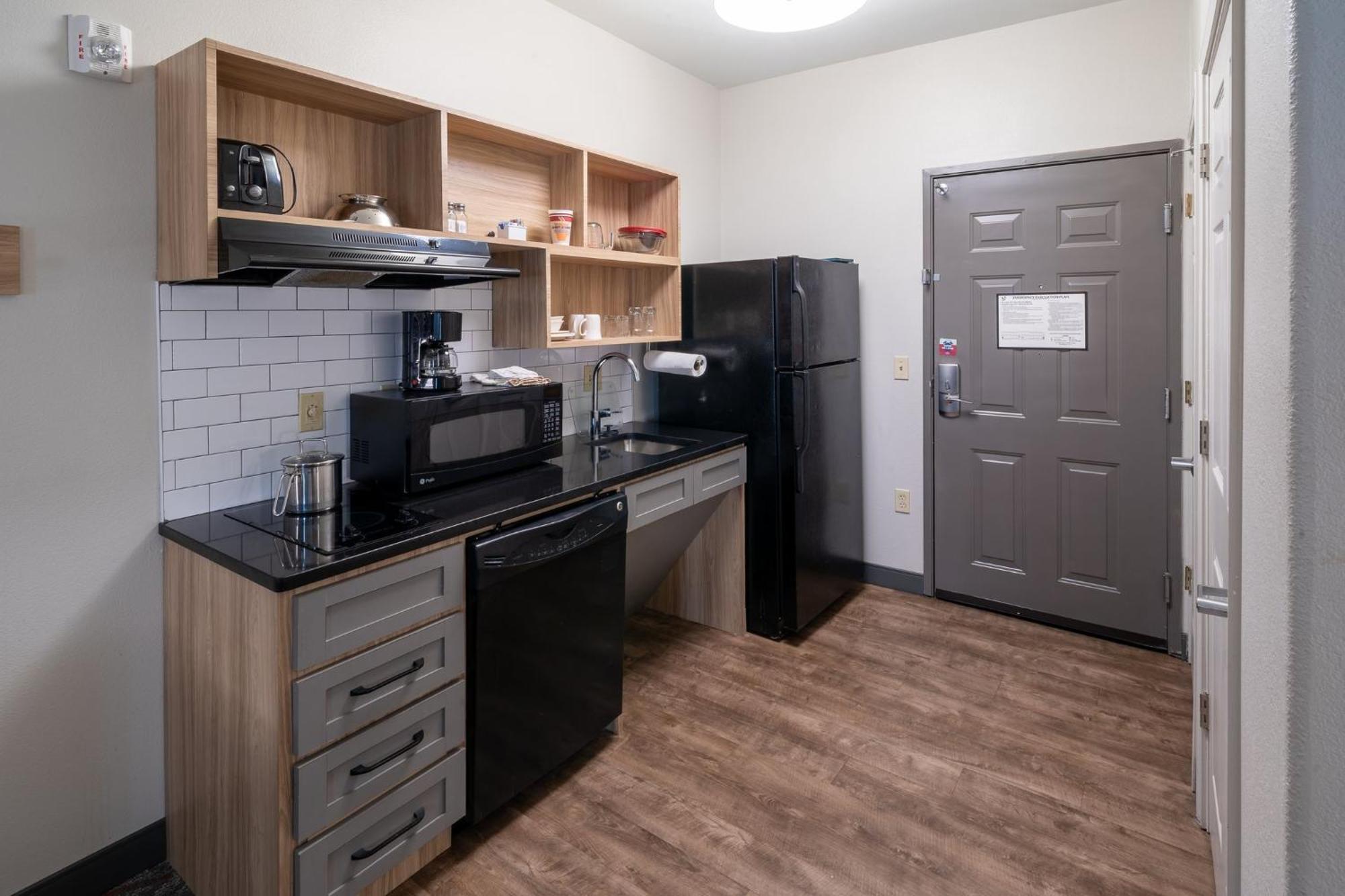 Candlewood Suites Deer Park By Ihg Bagian luar foto
