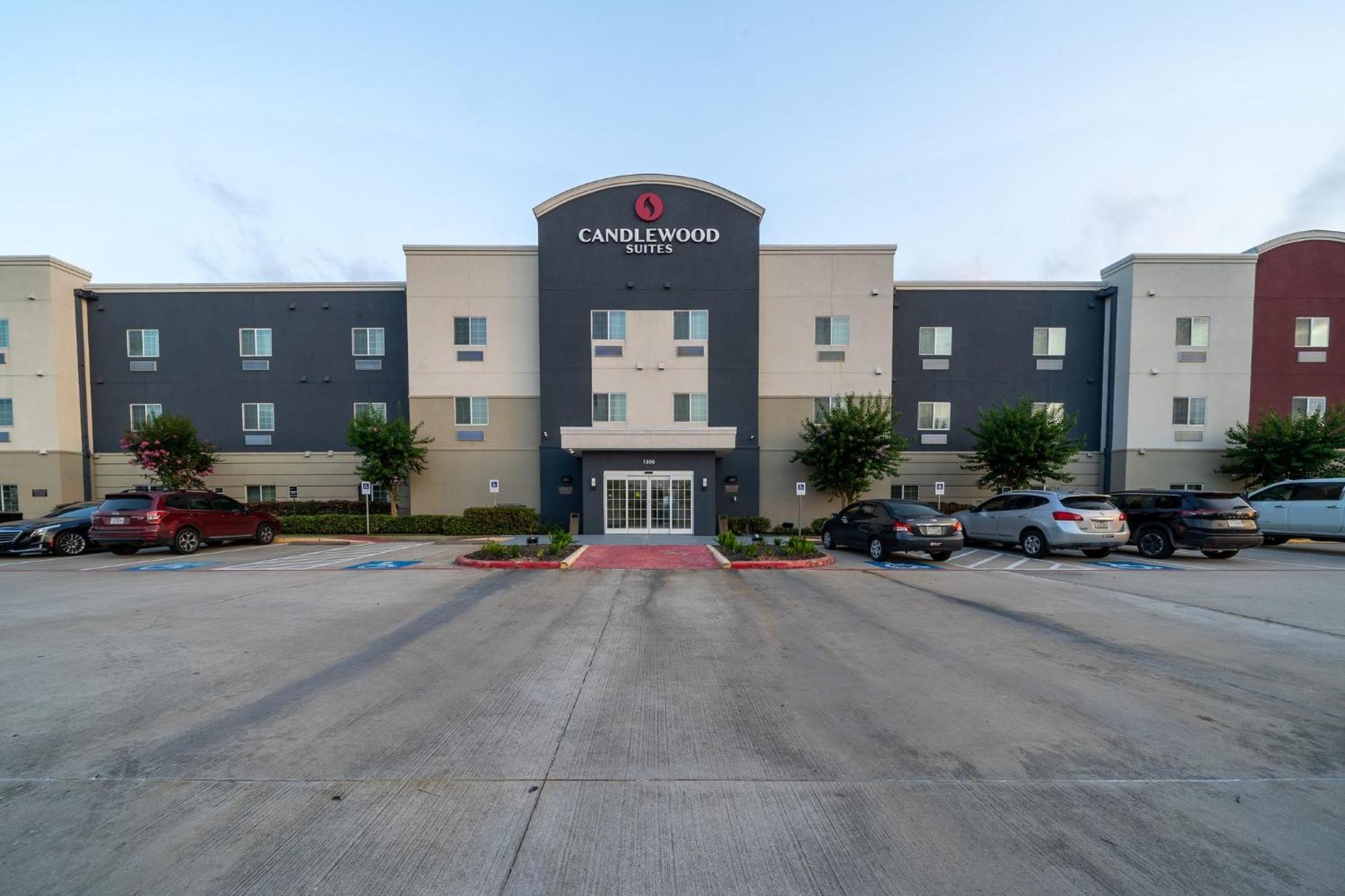 Candlewood Suites Deer Park By Ihg Bagian luar foto