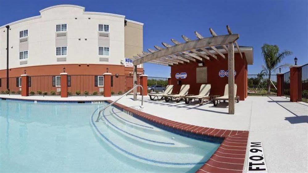 Candlewood Suites Deer Park By Ihg Bagian luar foto